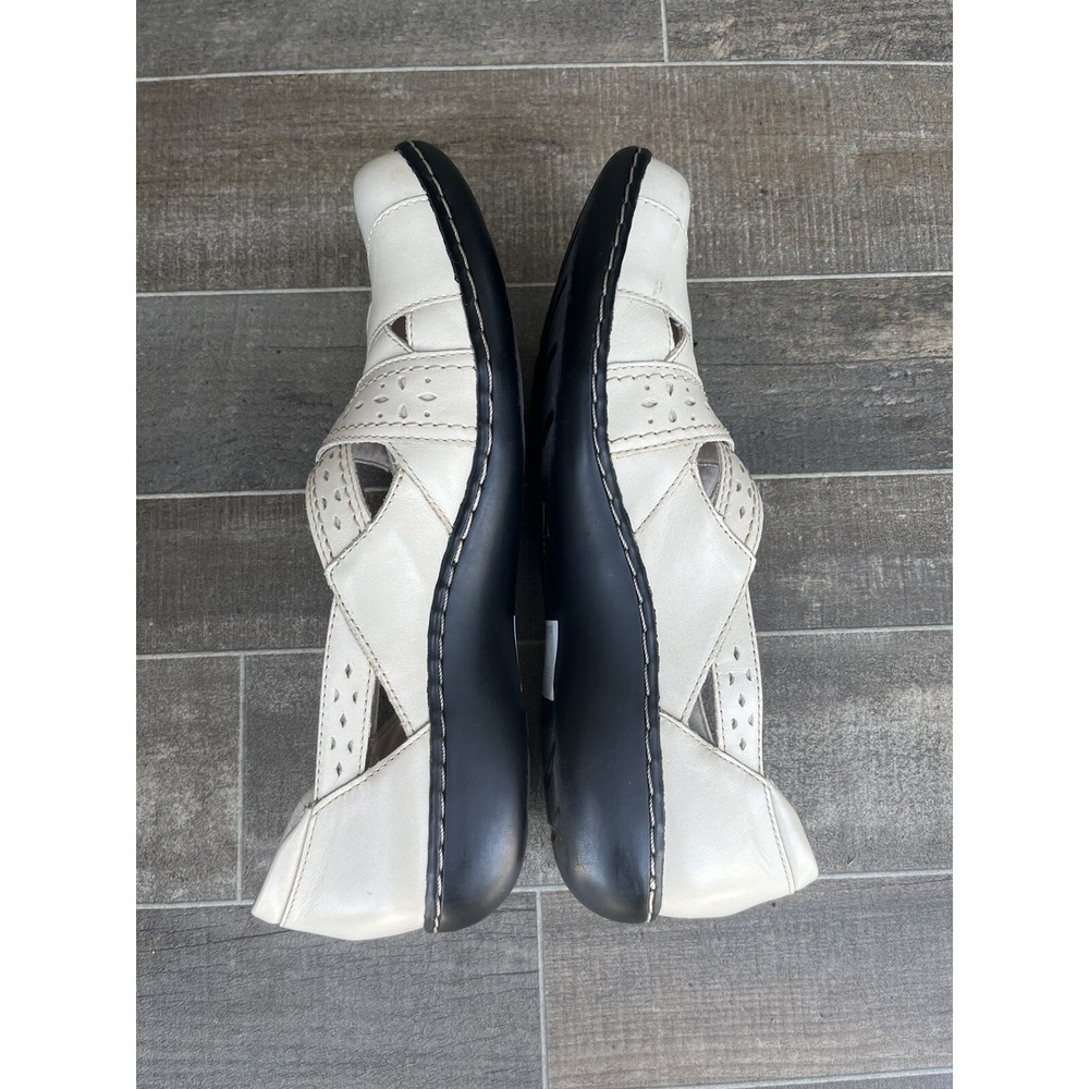 Clarks White Leather Women's Casual Mary Jane Flats - Picture 6 of 11